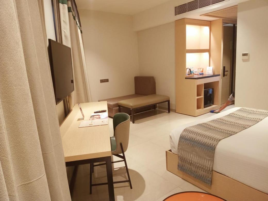 Click Hotel Bangalore - International Airport Devanahalli Bagian luar foto